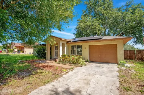 11 Highview Ct, Mascotte, FL 34753