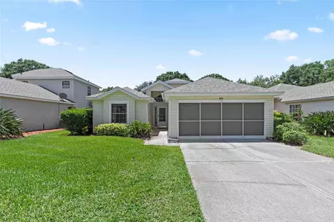 425 Baytree Blvd, Tavares, FL 32778
