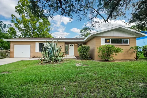 10 Clear Ln, Ocala, FL 34472