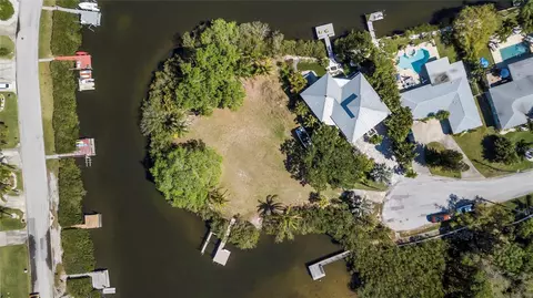300 Hillpoint Dr, Palm Harbor, FL 34683