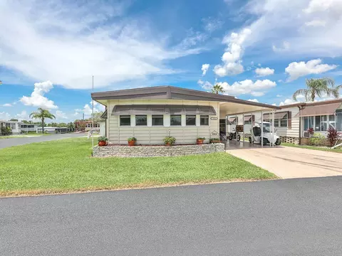 123 Tropical Ln, Leesburg, FL 34748