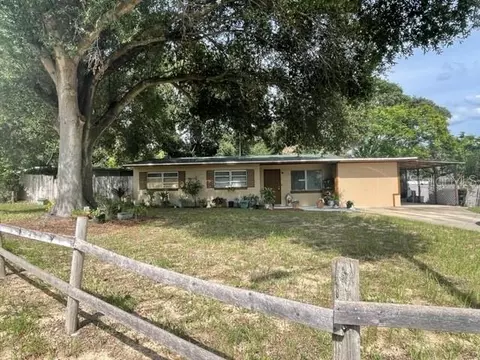 2801 Bon Air Dr, Orlando, FL 32818