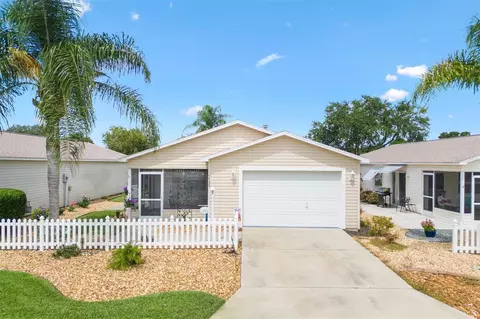 1735 Campos Dr, The Villages, FL 32162