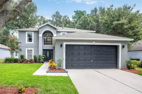 1717 W Marshall Lake Dr, Apopka, FL 32703