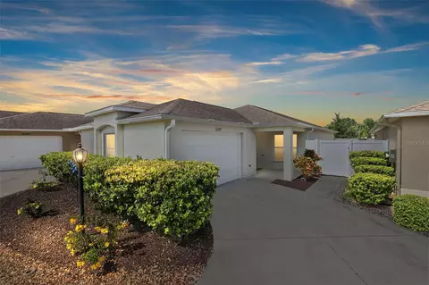 2386 Haddington Ct, The Villages, FL 32162