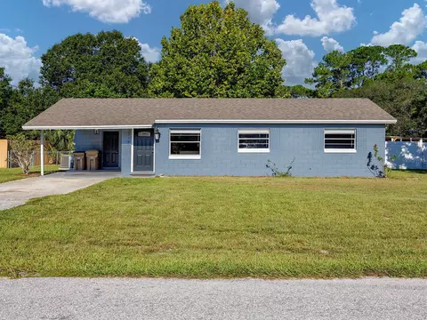 35849 Lakewood Dr, Leesburg, FL 34788