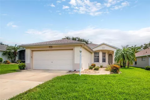 5462 Bounty Cir, Tavares, FL 32778