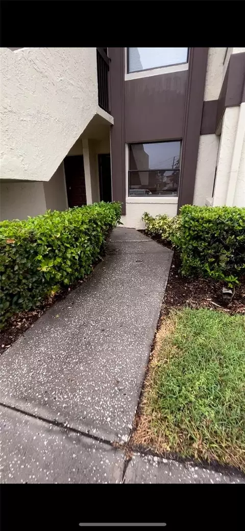 3204 Candle Ridge Dr #102, Orlando, FL 32822