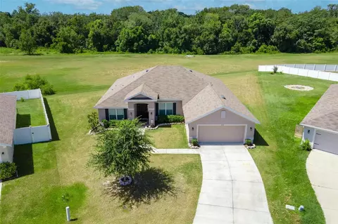 509 W Leah Ct, Fruitland Park, FL 34731