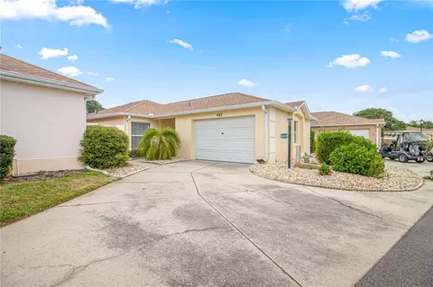 403 Fuentez Ave, Lady Lake, FL 32159