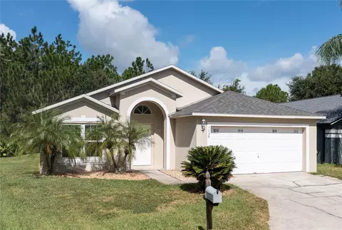 1135 Clear Creek Cir, Clermont, FL 34714