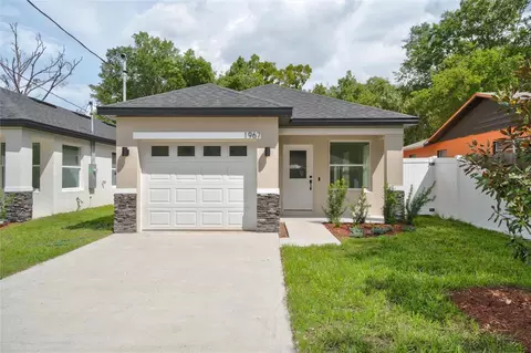 1967 Virginia Ave, Eustis, FL 32726