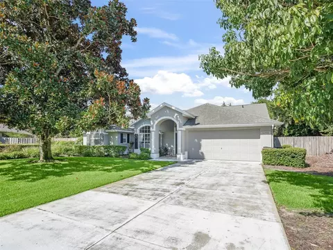 32935 Indian Woods Dr, Leesburg, FL 34788