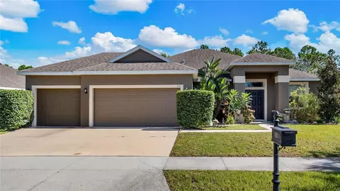 111 Blackstone Creek Rd, Groveland, FL 34736