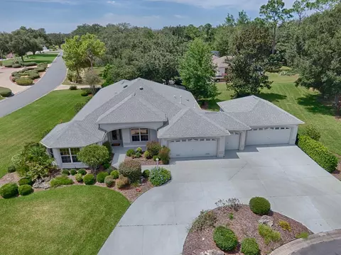 1802 Cavazos Ct, The Villages, FL 32162