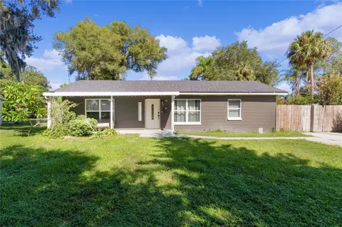 1214 Park Ave, Tavares, FL 32778