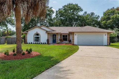 15720 Lake Hodge Ct, Clermont, FL 34711