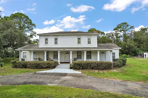 13325 Woodland Dr, Astatula, FL 34705