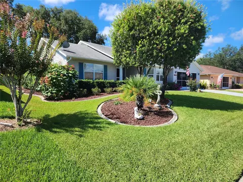 26257 Newcombe Cir, Leesburg, FL 34748