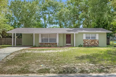 6740 Fern Cir, Leesburg, FL 34748