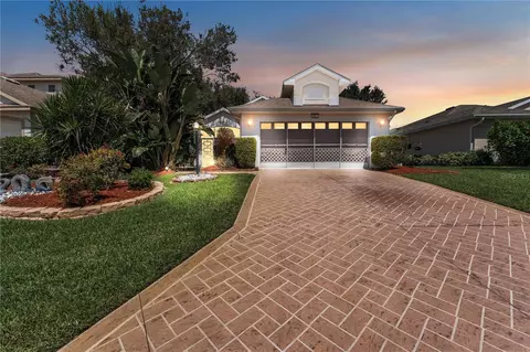 3071 Keel Ct, Tavares, FL 32778