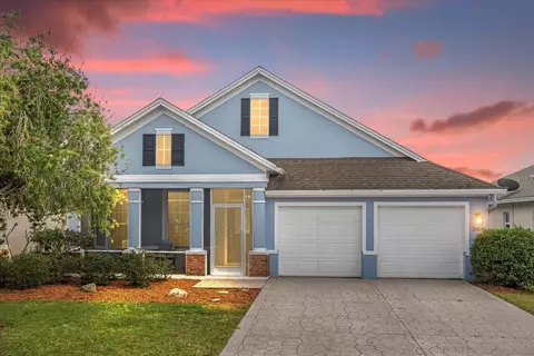 30545 Island Club Dr, Tavares, FL 32778