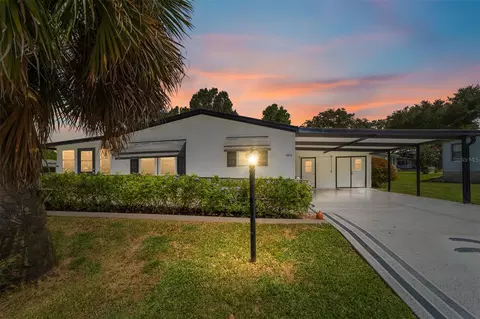 1603 Myrtle Beach Dr, The Villages, FL 32159