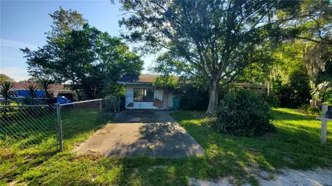 403 Oak Hill Ct, Eustis, FL 32726