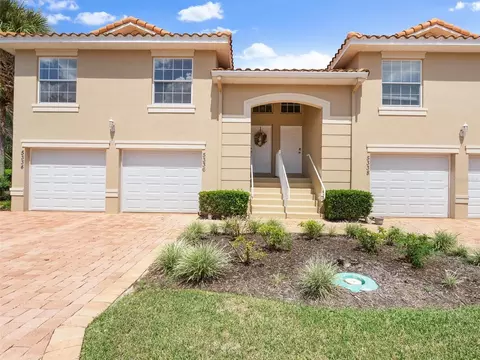5336 Edgewater Way, Oxford, FL 34484