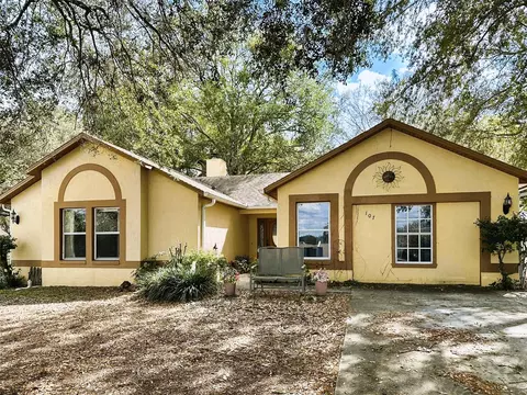107 W Center St, Minneola, FL 34715
