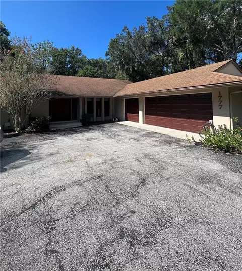1777 Crestview Dr, Mount Dora, FL 32757