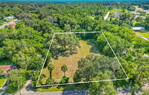 115 E Central Ave, Bushnell, FL 33513