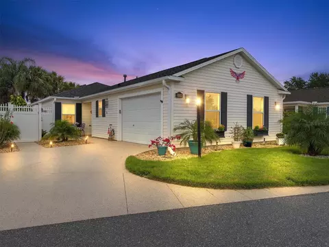999 Rockville Pl, The Villages, FL 32162