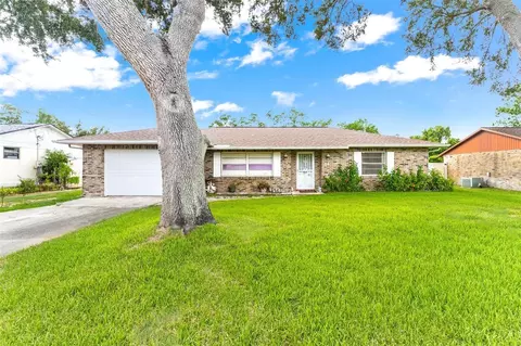54 Columbine Trl, Debary, FL 32713