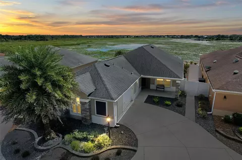 654 Avecilla Dr, The Villages, FL 32162