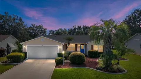 2543 Privada Dr, The Villages, FL 32162