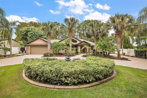 634 Banning Beach Rd, Tavares, FL 32778