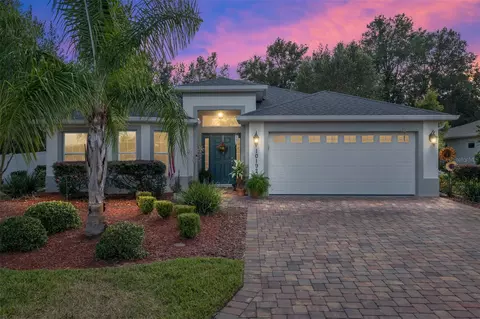 10192 Julia Isles Ave, Oxford, FL 34484
