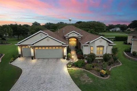 2057 Bonneau Ln, The Villages, FL 32162