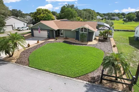 215 Eastridge Dr, Eustis, FL 32726