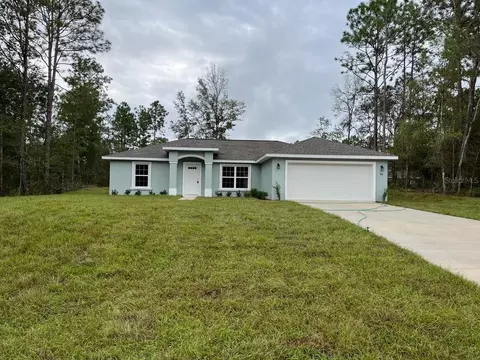 916 W Cadima Pl, Citrus Springs, FL 34434