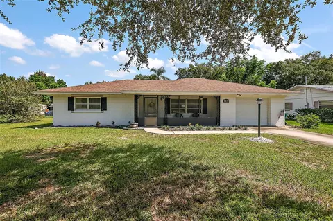 1219 Tyringham Rd, Eustis, FL 32726