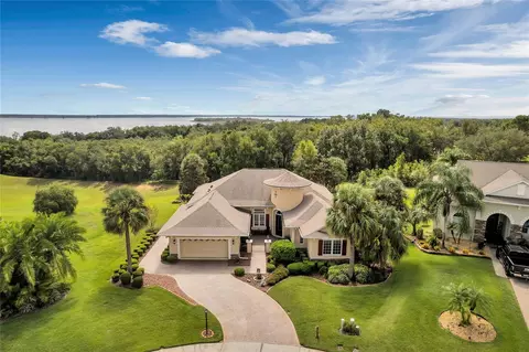5422 Sandy Hill Ln, Lady Lake, FL 32159