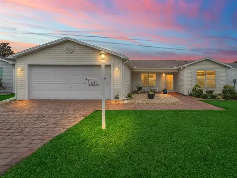2787 Privada Dr, The Villages, FL 32162