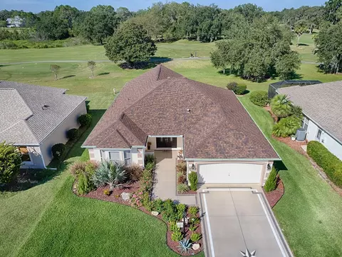 422 Carrera Dr, Lady Lake, FL 32159