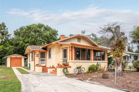 737 N Clayton St, Mount Dora, FL 32757
