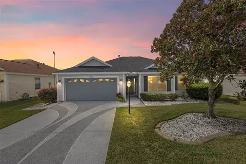 1906 Augustine Dr, The Villages, FL 32159
