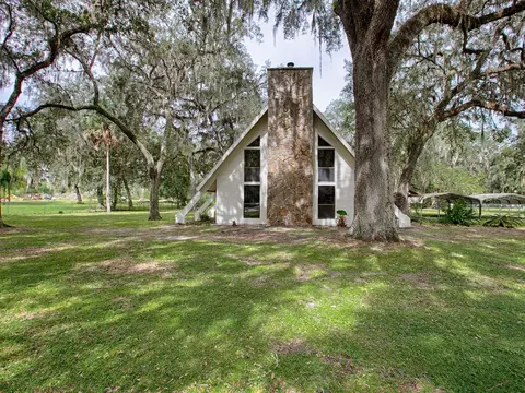 18901 SE Highway 42, Weirsdale, FL 32195