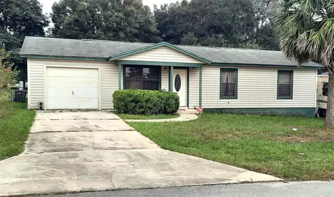 31 Hemlock Radial Dr, Ocala, FL 34472