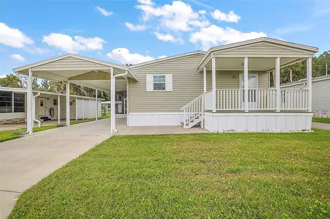 12 Cocos Plumosa Dr #B, Eustis, FL 32726